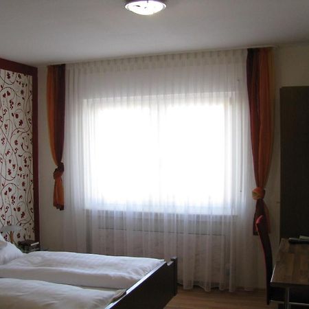 Hotel Buergerstube Muggensturm Pokoj fotografie